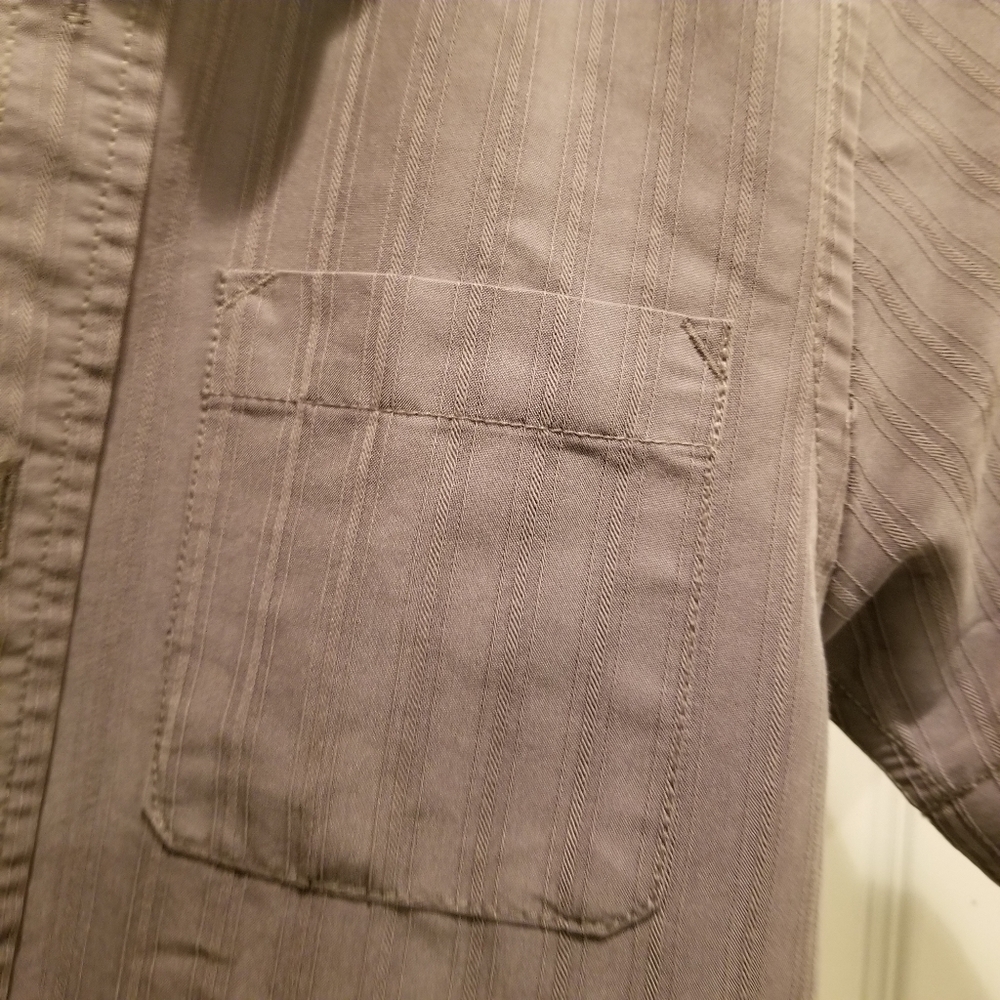 Tony Hawk gray button up short sleeve collared shirt Size S - Picture 3 of 9